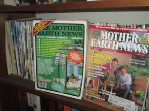 Mother Earth news magazines lot...