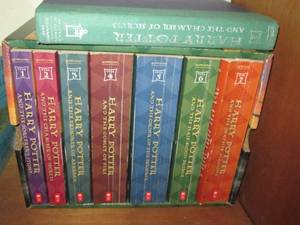 Lot of Harry Potter books...