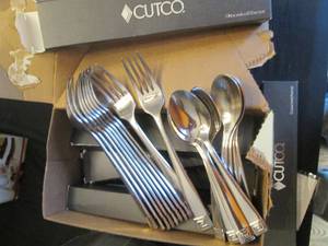 New Cutco service for 8 stainless s...