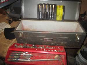 Vintage metal Homak toolbox with 1...