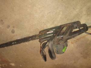 Vintgfe Craftsman electric chainsaw...