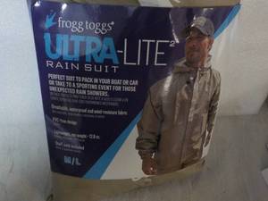 Frogg Toggs Rain Suit size ML...