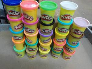 24 Hasbro Play-Doh Compound...