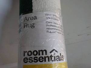 Room Essentials 4 ft x 5 ft 6 Area...