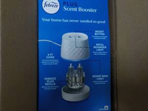 Febreze Plug Scent Booster with Ref...