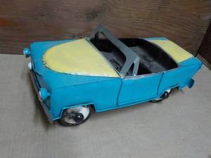 Metal car model for outdoor or indoor decor
