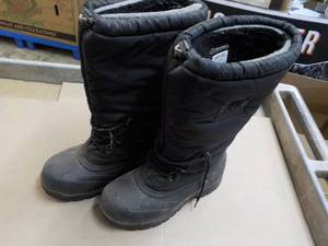 Sorel Boots size 10 with Liners...