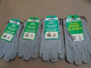 Car Quest 4 pair Work Gloves...