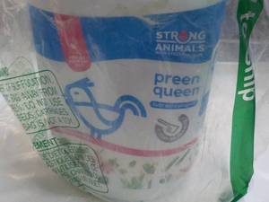 Preen Queen Chicken Dust Bath...