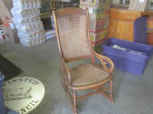 (BR1) Vintage Wooden Caned Seat and...