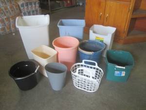 (BR2) Assorted Buckets, Trash Cans ...