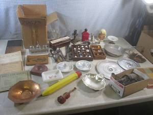 (F-0) Assortment of Vintage Smalls...