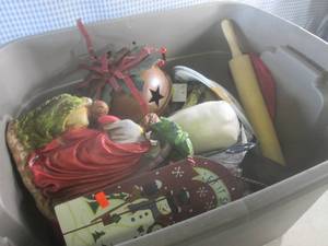(F-3) Tote of Assorted Christmas an...