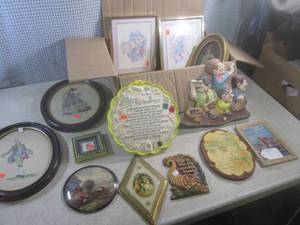 (EW4) Assorted Vintage Wall Decor...