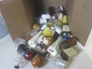 (BR3) Box of Assorted Salt & Pepper...