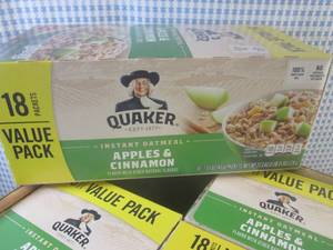 (B-3) 4 - 18-Packet Quaker Apples &...