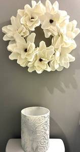 White Floral Wreath & Decorative Cylinder Bathroom Decor Mixed Lot