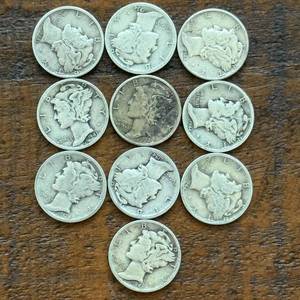 (10) Group of Ten Mercury Silver Dimes