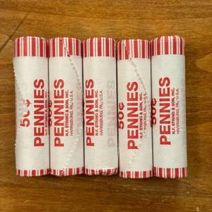 (5) Five Rolls of Random Lincoln Pennies in Bank Rolls