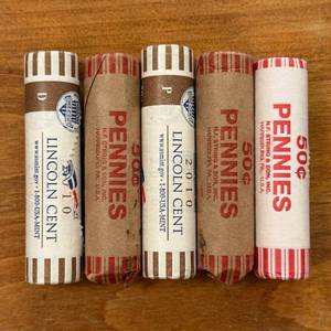 (5) Five Rolls of Random Lincoln Pennies Including 2010 D & P Rolls