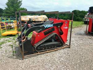skid steer loader750