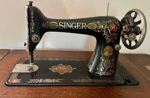 Antique Singer Sewing Machine Cabinet
