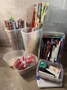 Christmas Gift Wrap, Bags & Tags Mixed Lot