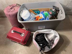 Coleman Camping Lantern & Cookware Mixed Lot