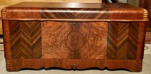 Vintage Lane Cedar Chest