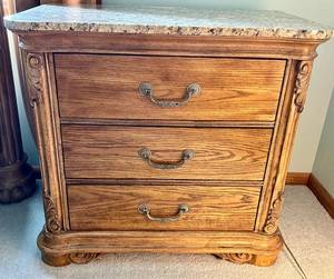 3-drawer Dresser With Granite Top