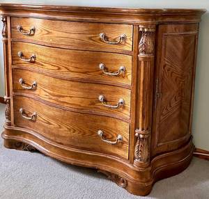 Vintage Gentlemans Chest Dresser  - Lots 478, 479 and 480 are Coordinating