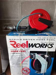 ReelWorks L869 Spring Driven Hose Reel
