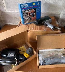 Campbell Hausfeld Tl1002 & Sioux 8035 Tool Mixed Lot