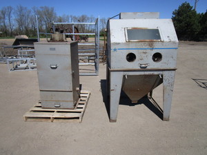 Large Sandblasting Cabinet