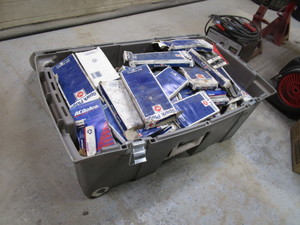Tote of 100s Misc Spark Plugs