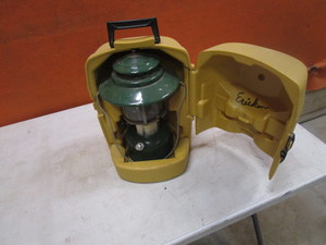 Coleman Lantern wCase