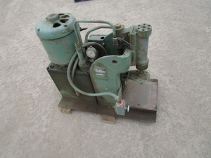 Hydraulic Press 8 Opening 16x30x27