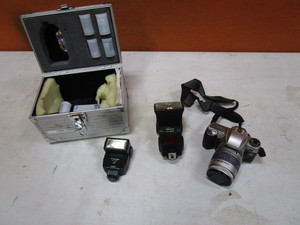 35mm Camera Lenses & Flash