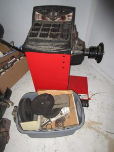 Snap-On Motorcycle Tire Balancer