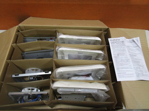 (4) Bathroom Exhaust FanLights