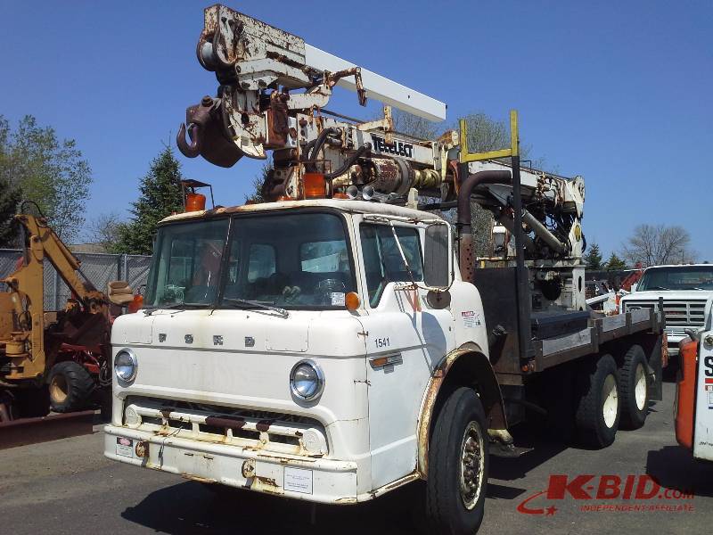 1983 Ford Augur Truck with Telelect Boom