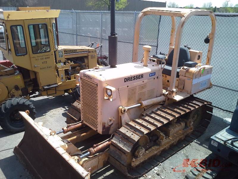 Dresser TD-8E Dozer