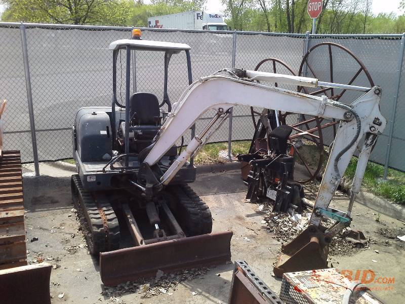 IHI Model 35J Excavator