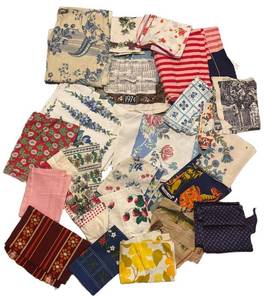 BS - Vintage Linens & Fabric Assortment