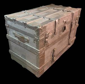 BS - Vintage Silver Painted Trunk