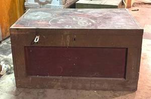 LL - Vintage Wooden Tool Trunk With Assorted Tools