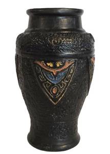 LR - Vintage Black Japanese Tokenabe Vase with Enamel Crest