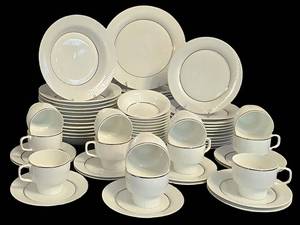 DR - Vintage Rosenthal China 72-piece Dinnerware Service for 12