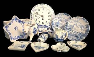 DR - Vintage Bluebrook & Delft Blue Decor Assortment Mixed Lot With 8 Day Kitchen Clock