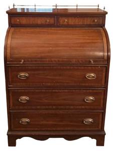 DR - Vintage Roll-Top Desk with Pull-Out Writing Surface